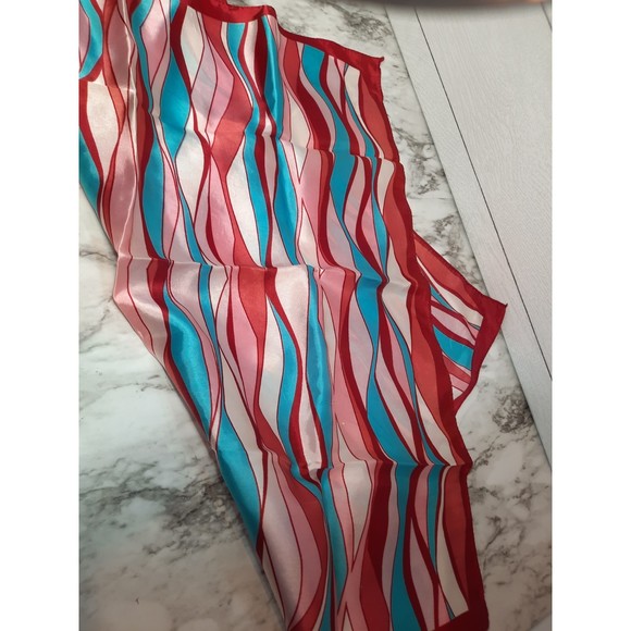 3 Vintage Scarves 1 Blue Peach Yellow 1 Blue Red Pink 1 Red White Blue - Picture 3 of 9